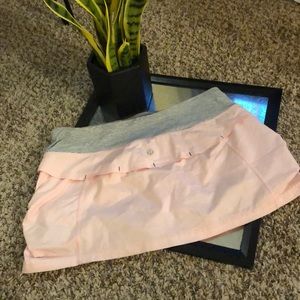 Lululemon skirt scrunch side skirt size 6